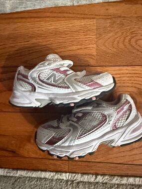 New Balance Kids White and Pink Hook-and-Loop Athletic Sneakers